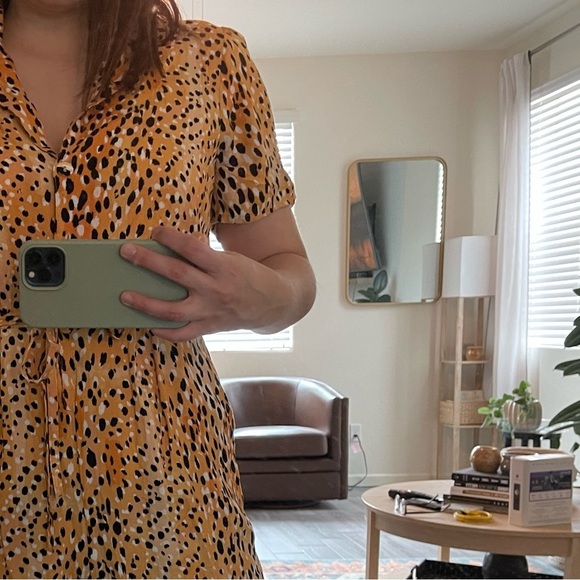 River Island| Animal Print Romper, Short Sleeve/Collard w Tie Waist•••NWT - Picture 15 of 16